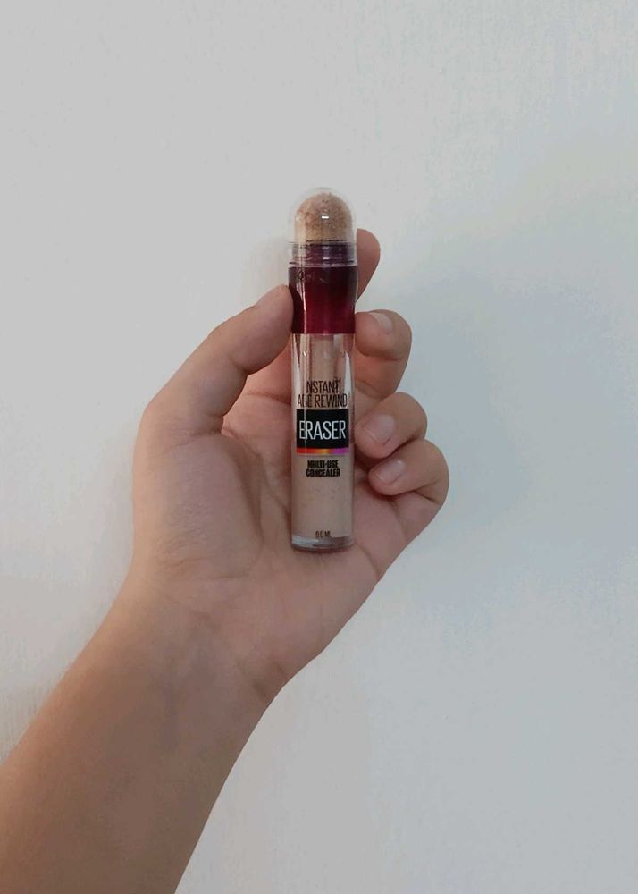 Instant Age Rewind Eraser Concealer