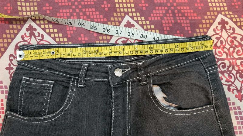 Straight Fir Jeans.