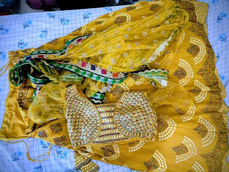 Elegant Yellow Lehenga Choli Set