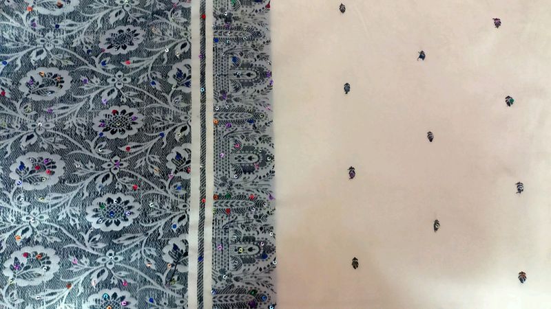 Women Cream Colour Saree