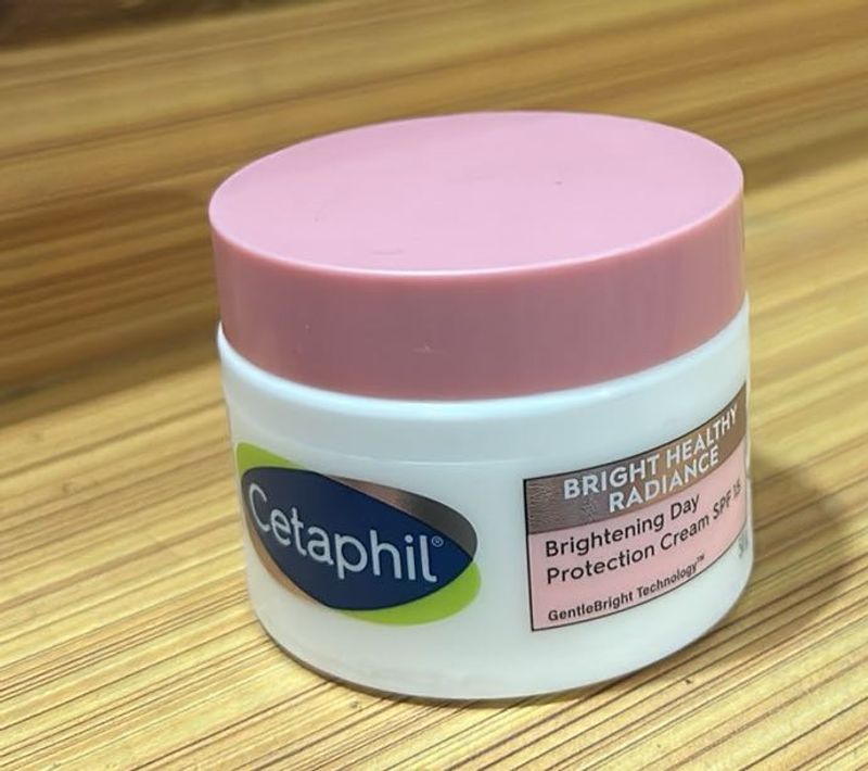 Cetaphil Day Cream- Face Moisturizer-include SPF15