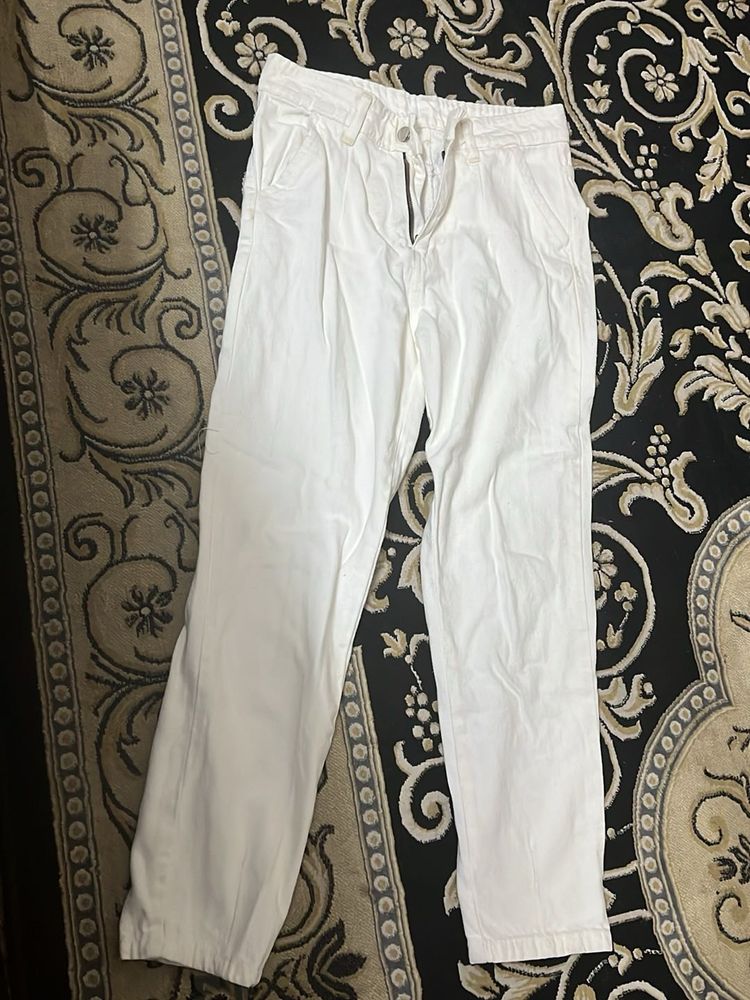 White Jeans - Stylish &amp; Comfortable
