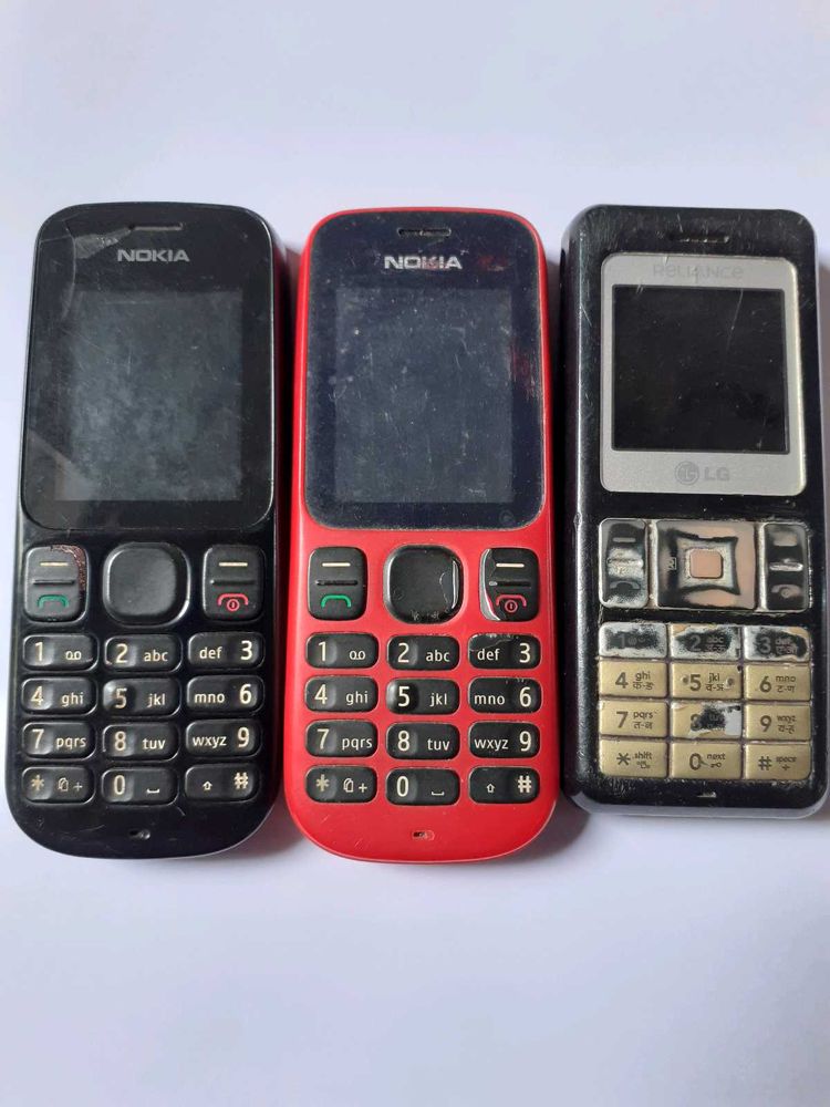 Vintage Nokia &amp; LG Cell Phones - Lot of 3