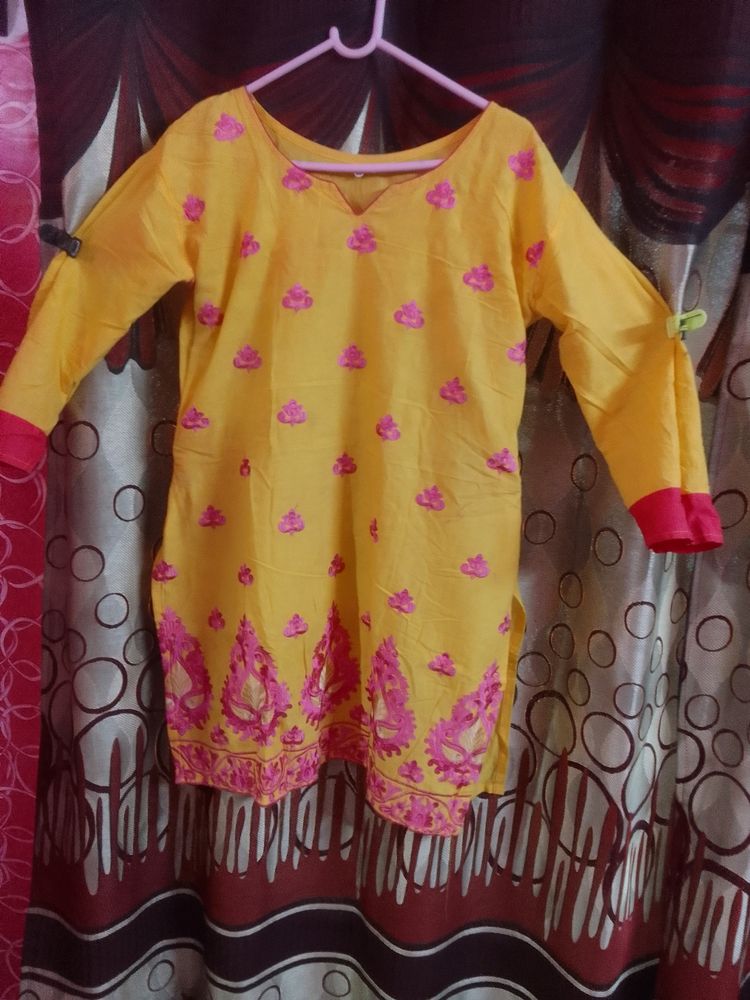Yellow Kurti With Pink Thread Work