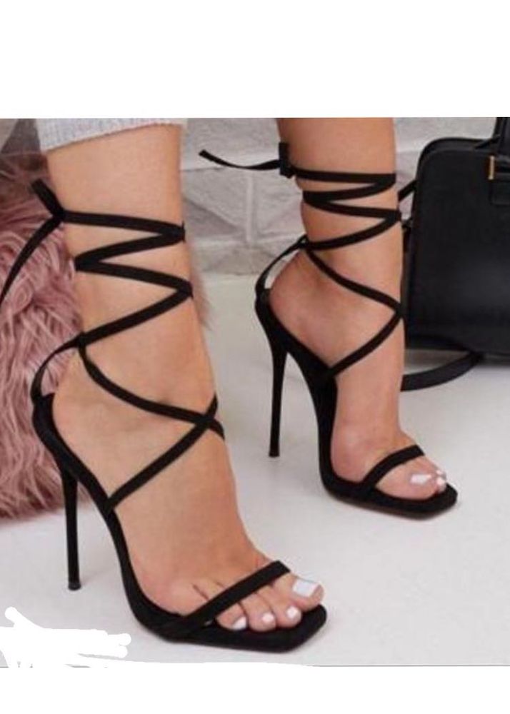 Just For Today!! 🌸🌸SALE🌺🌺Sexy Black Heels