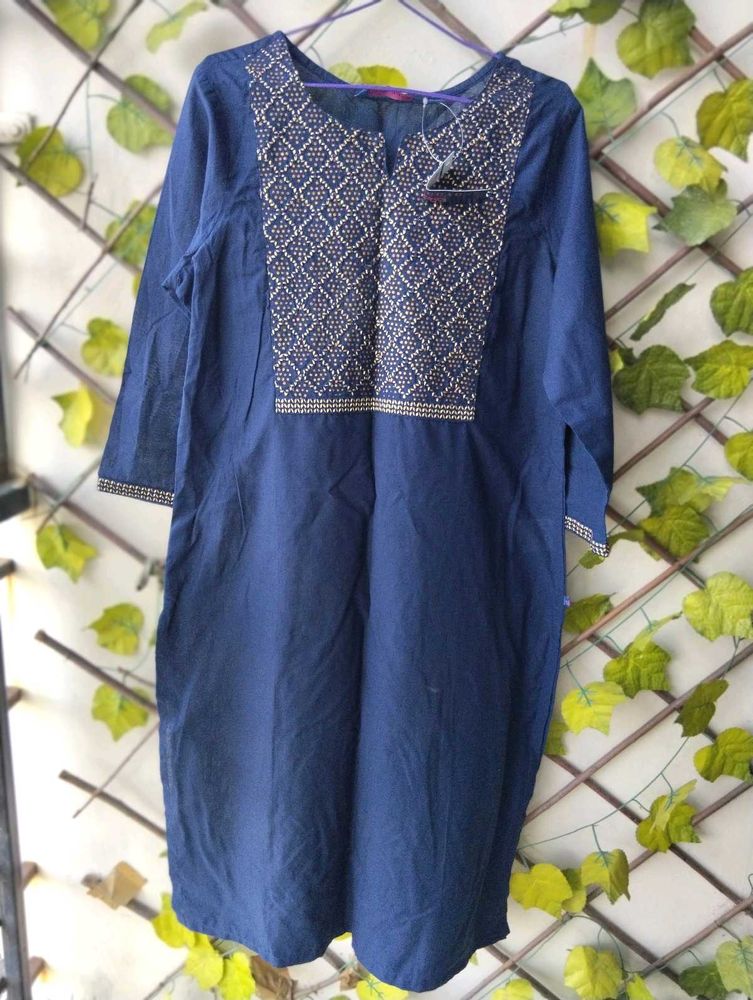 navy blue kurta with embroided yolk
