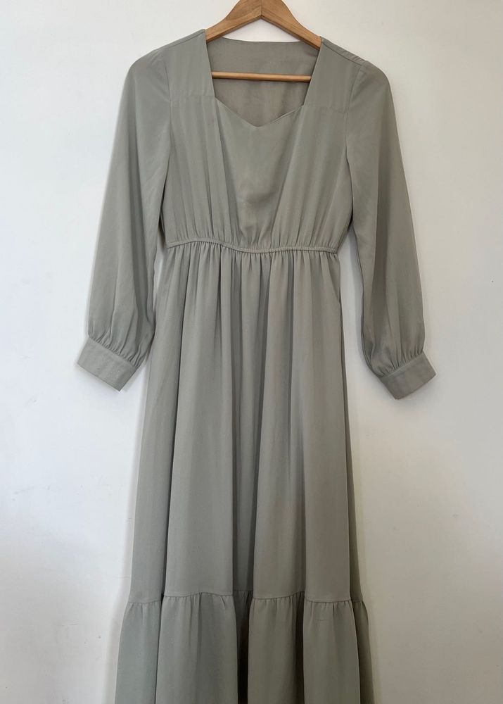 Sage Green Maxi Dress with Long Sleeves