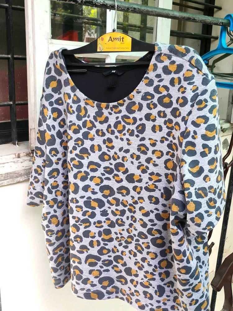 Cheetah Print T-shirt