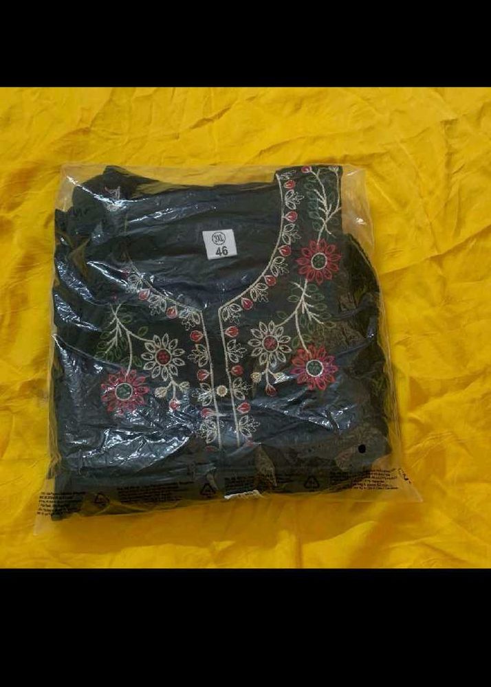 Embroidered Kurta Set