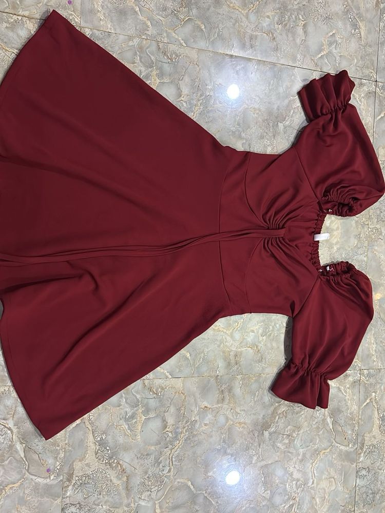 Chic Maroon Dress