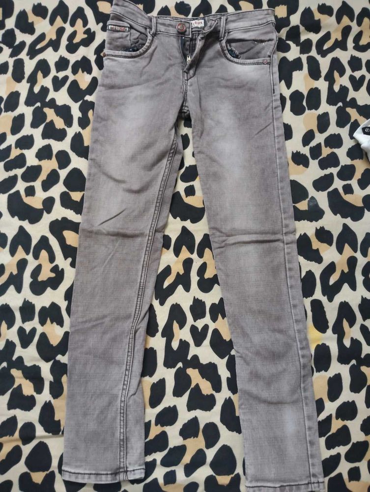 Stylish Grey Jeans