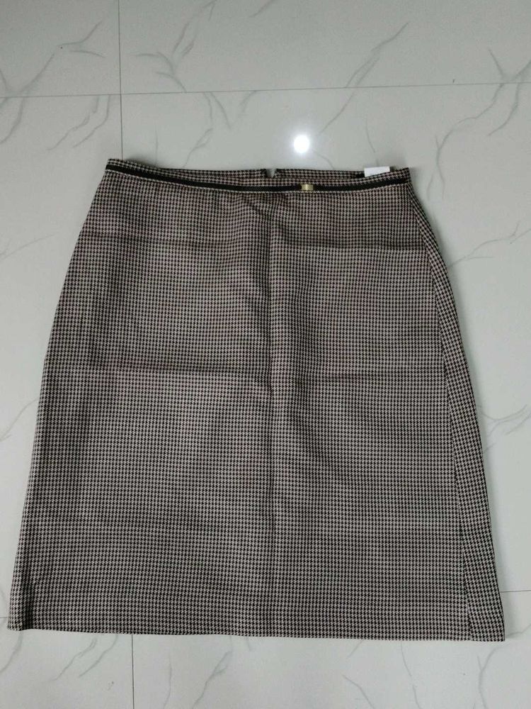 Houndstooth Mini Skirt