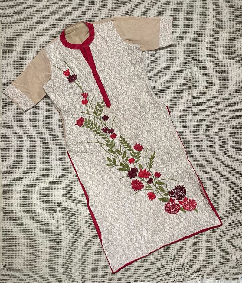 Embroidered Floral Kurta