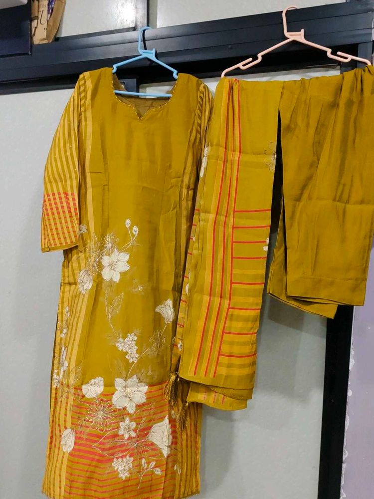 muslin kurti pant set