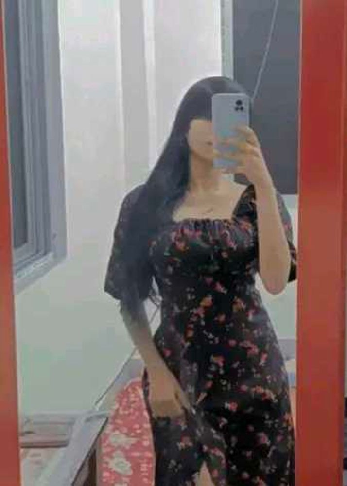 New Gorgeous Black Slit Dress