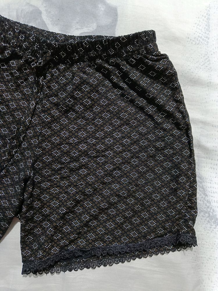Shorts With Lace