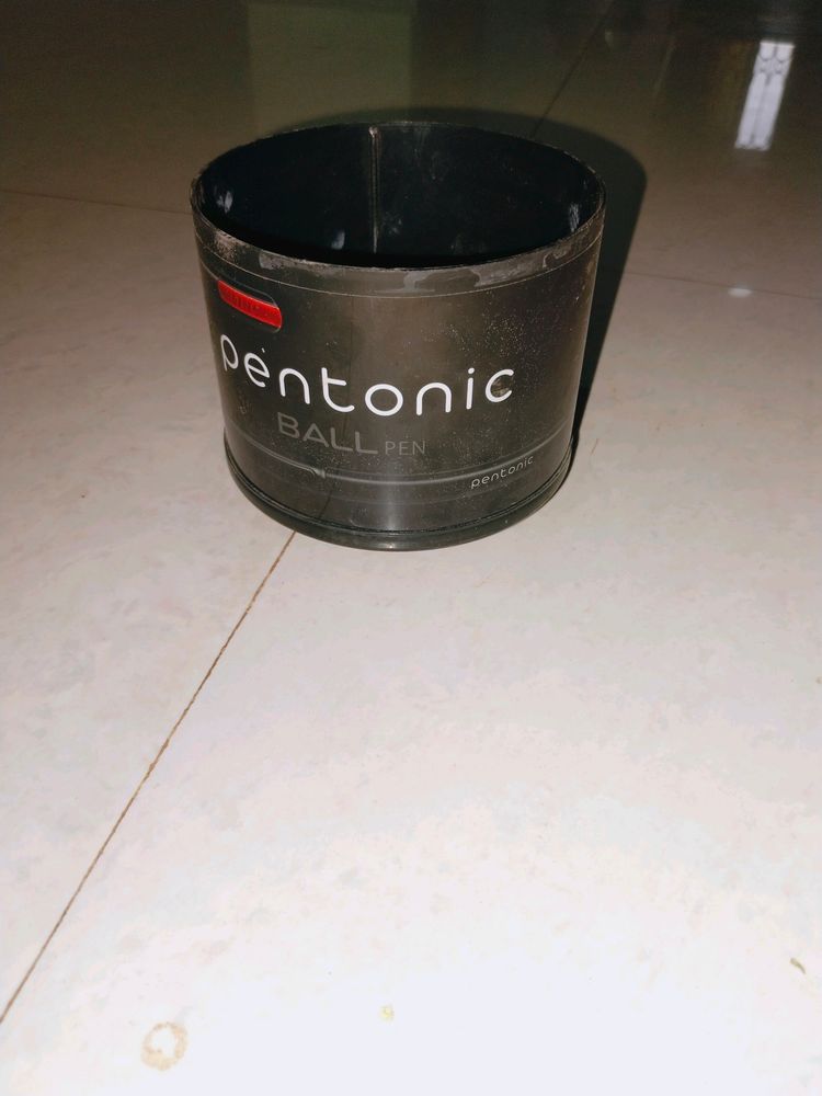 Pentagonic Pen Stand