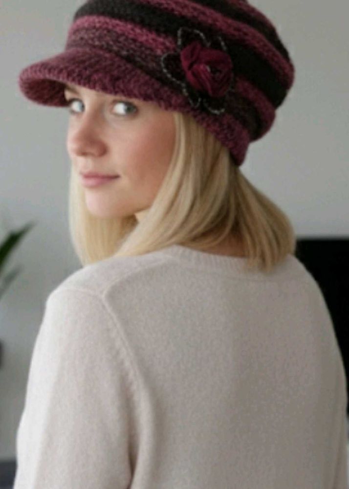 sale🎊🎆🎄🎉Stylish Striped Visor Beanie