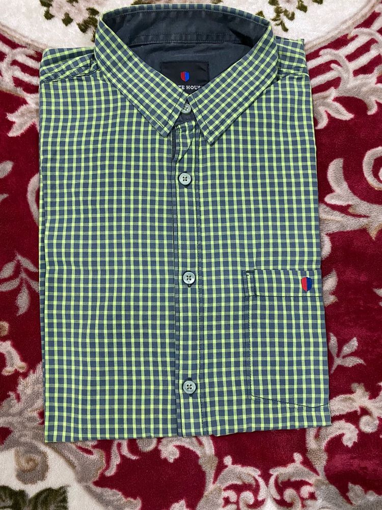 White House Men&#39;s Checkered Button-Down Shirt