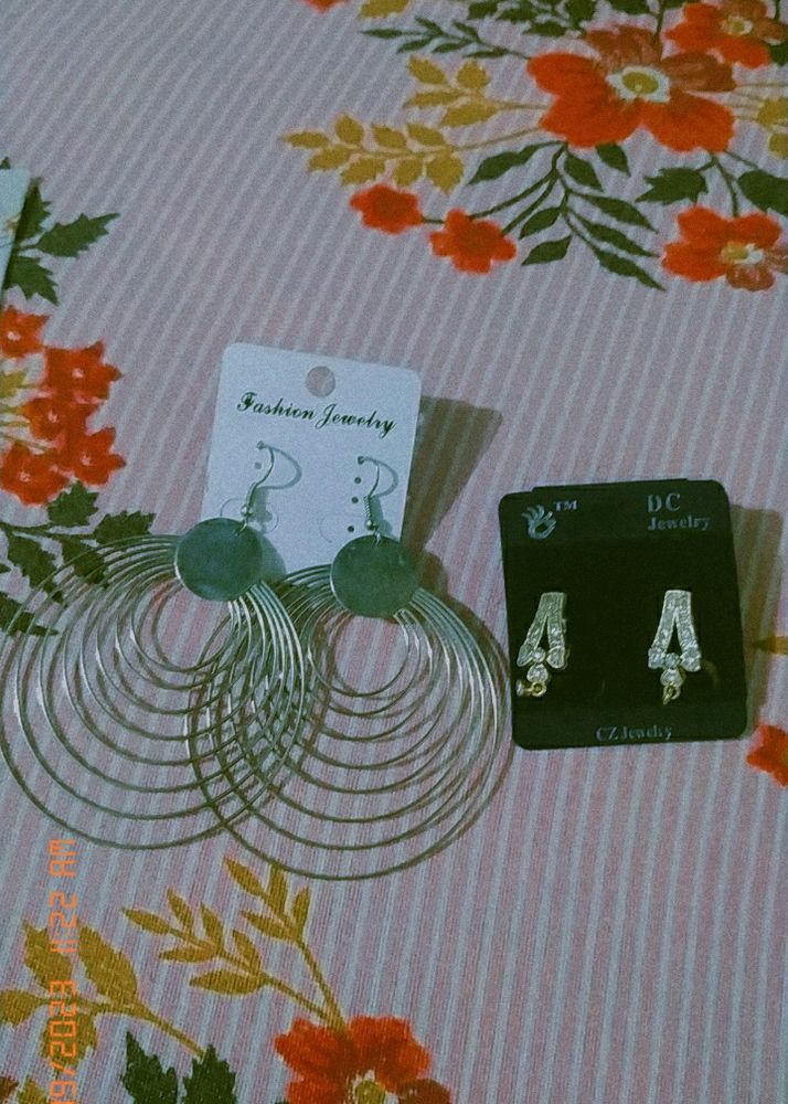 Buy One Get One free. Beautiful Earing 🥰🥰