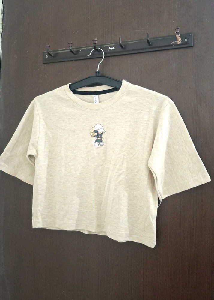 Beige Cropped T-shirt (M)