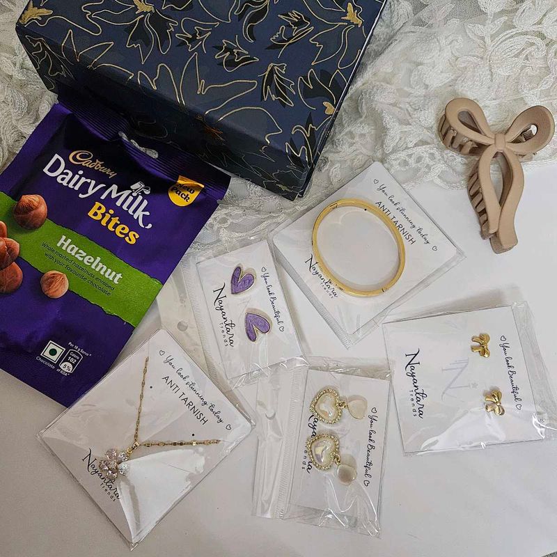 Luxe Gift Box 🎁 Hamper Fixed Price