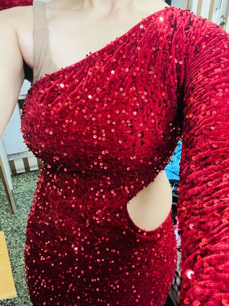 Red Sequin One-Shoulder Dress