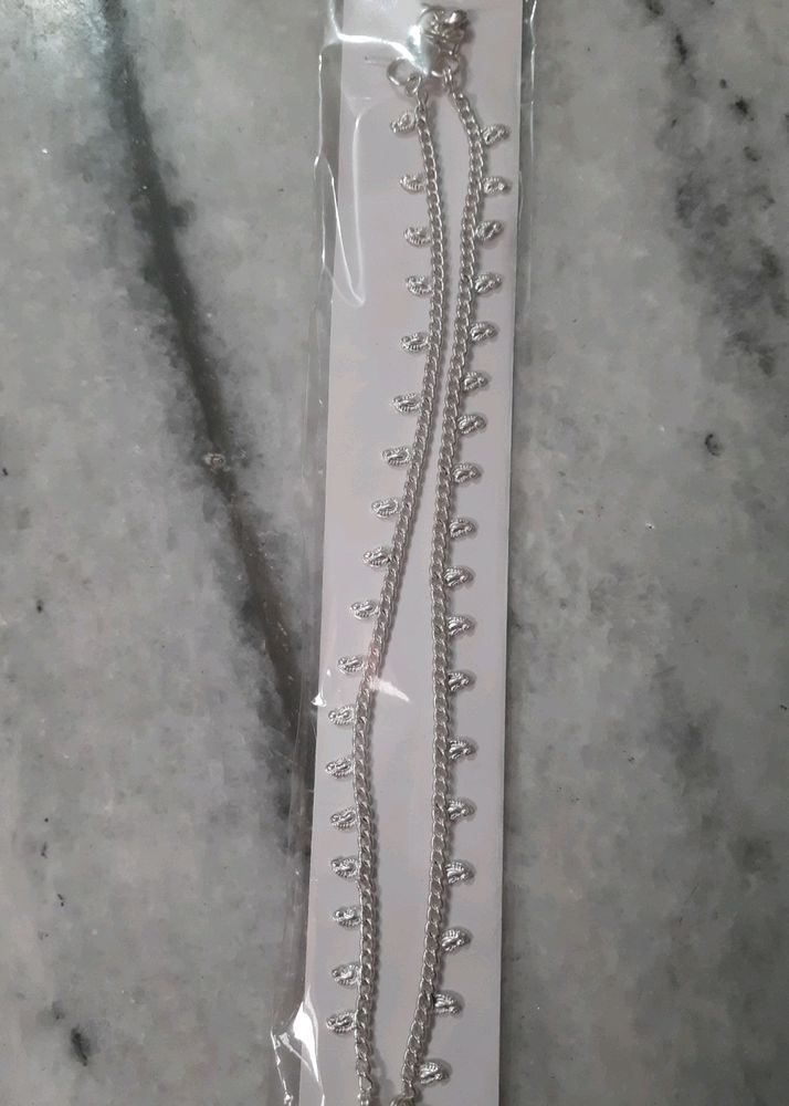 Stylish Lightweight Anklets