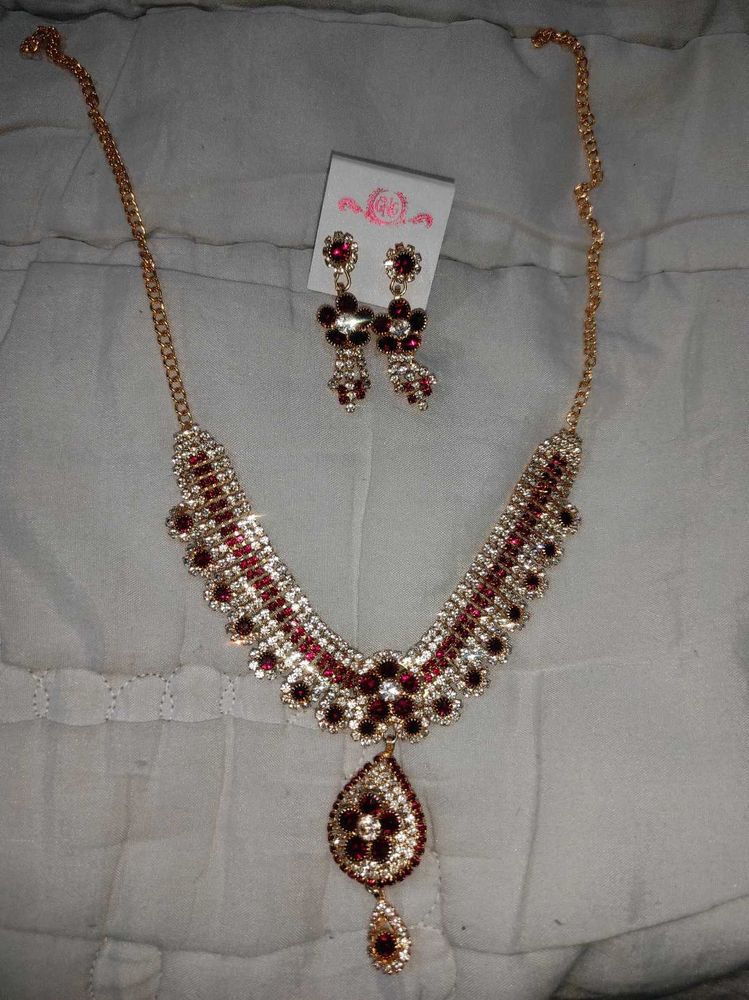 Red Rhinestone Necklace &amp; Earring Set