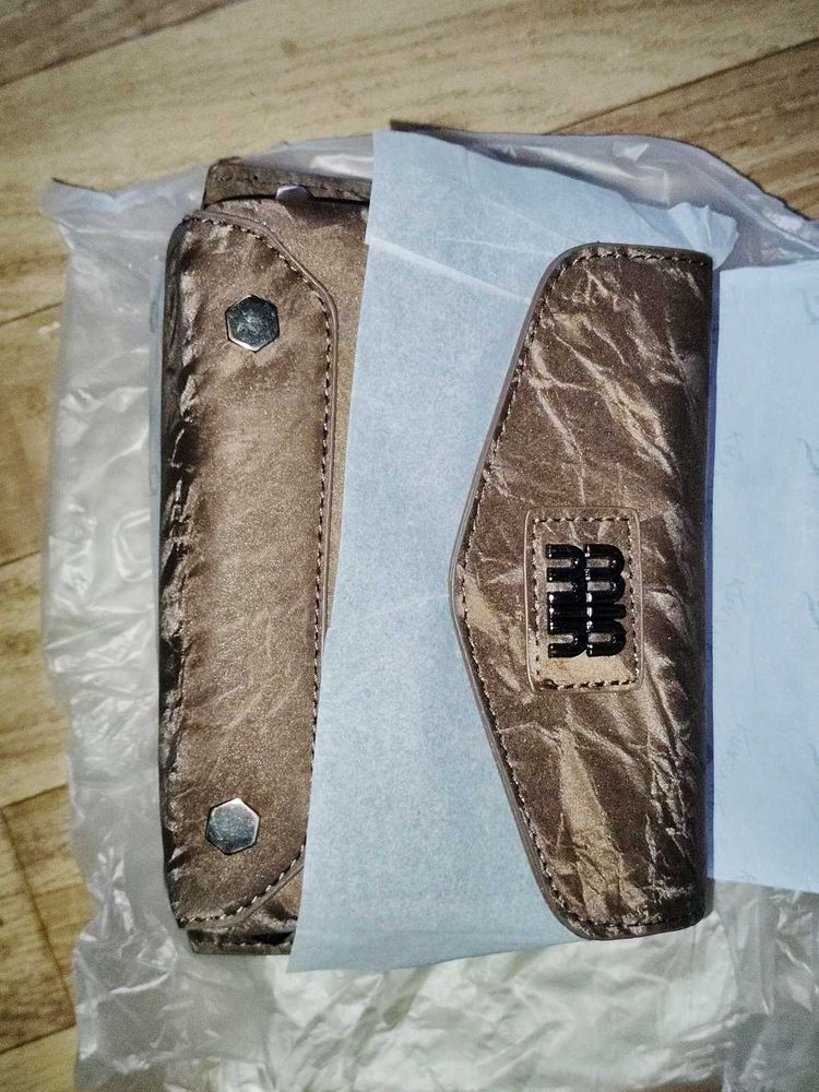 Stylish siling bag velvet shine material used