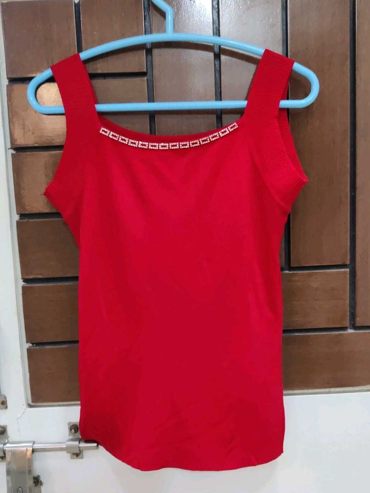 Red Sleeveless Top