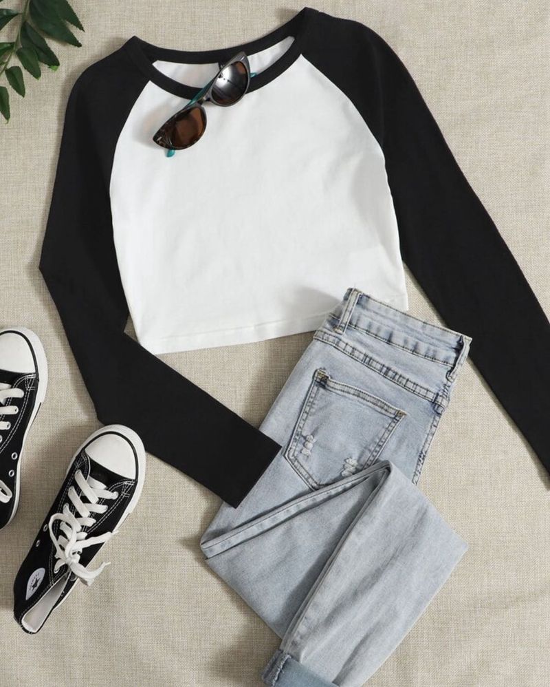 Stylish Cropped Raglan Tee
