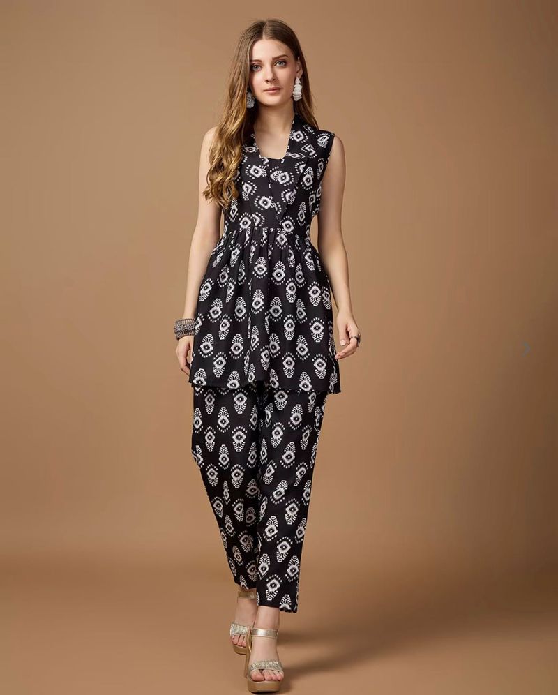 Women Printed Co-ord Set