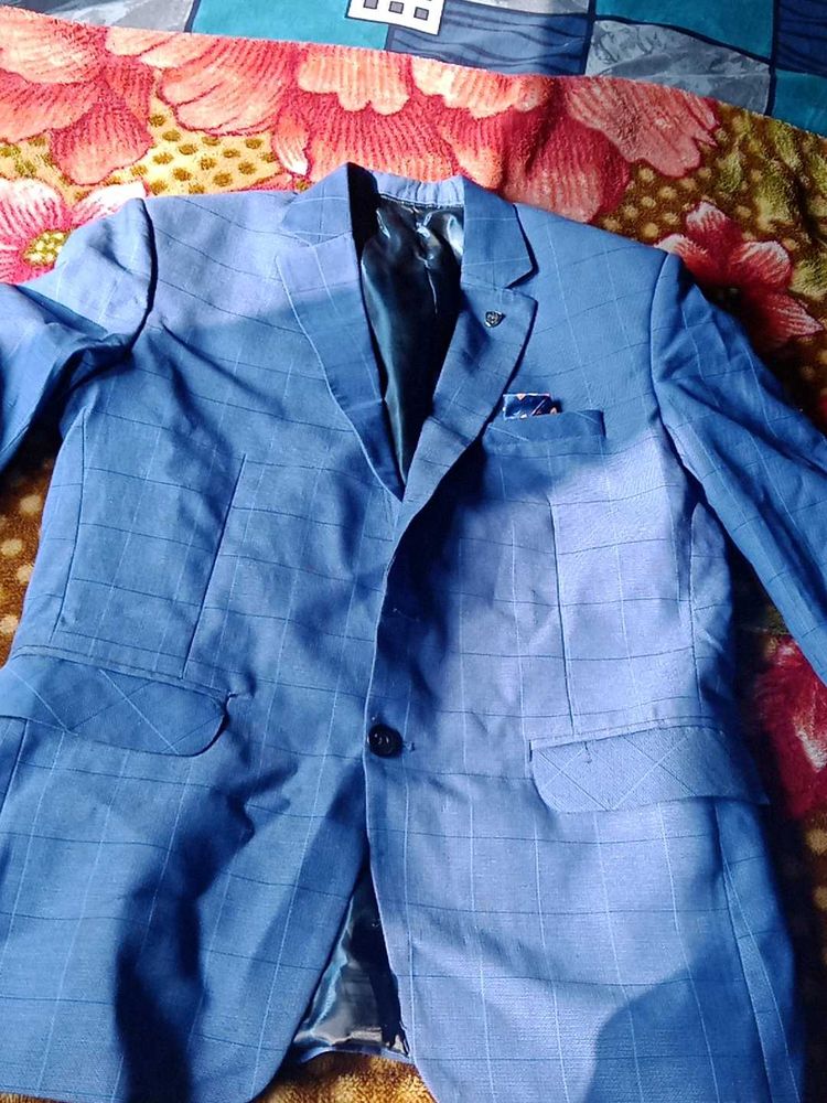 Stylish Blue Plaid Blazer