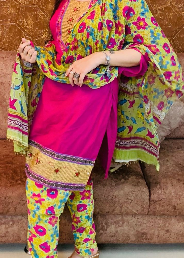 Floral Pink Trouser Kurti Set