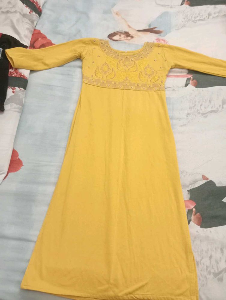 Elegant Yellow woolen kurta