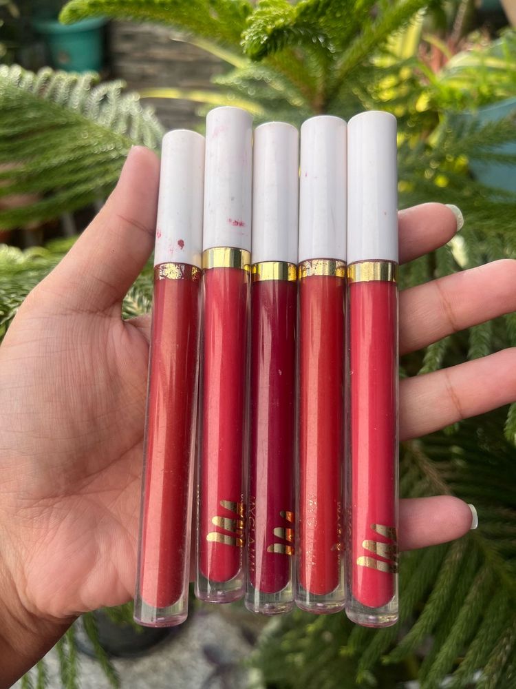 Red Lipstick Bundle