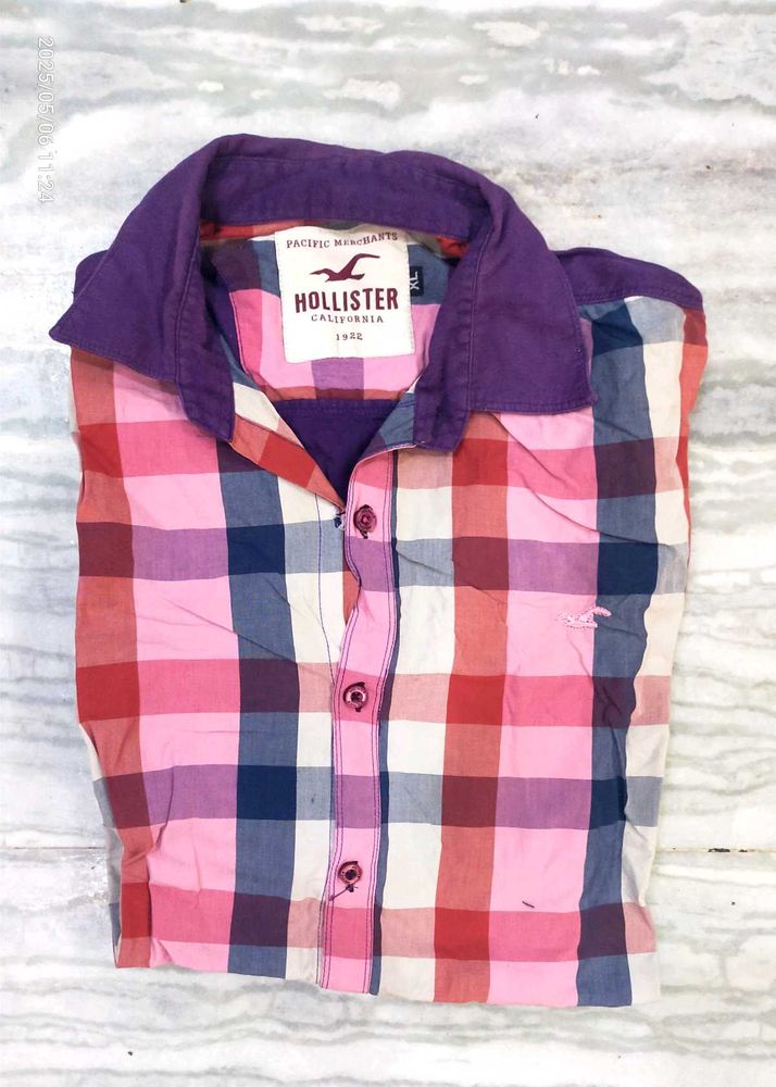 Branded Multi Colour Shirt 😎😎😎🏝️