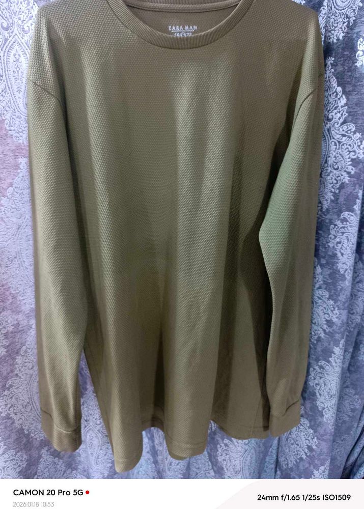 Zara Unisex Olive Green Long Sleeve Sweatshirt