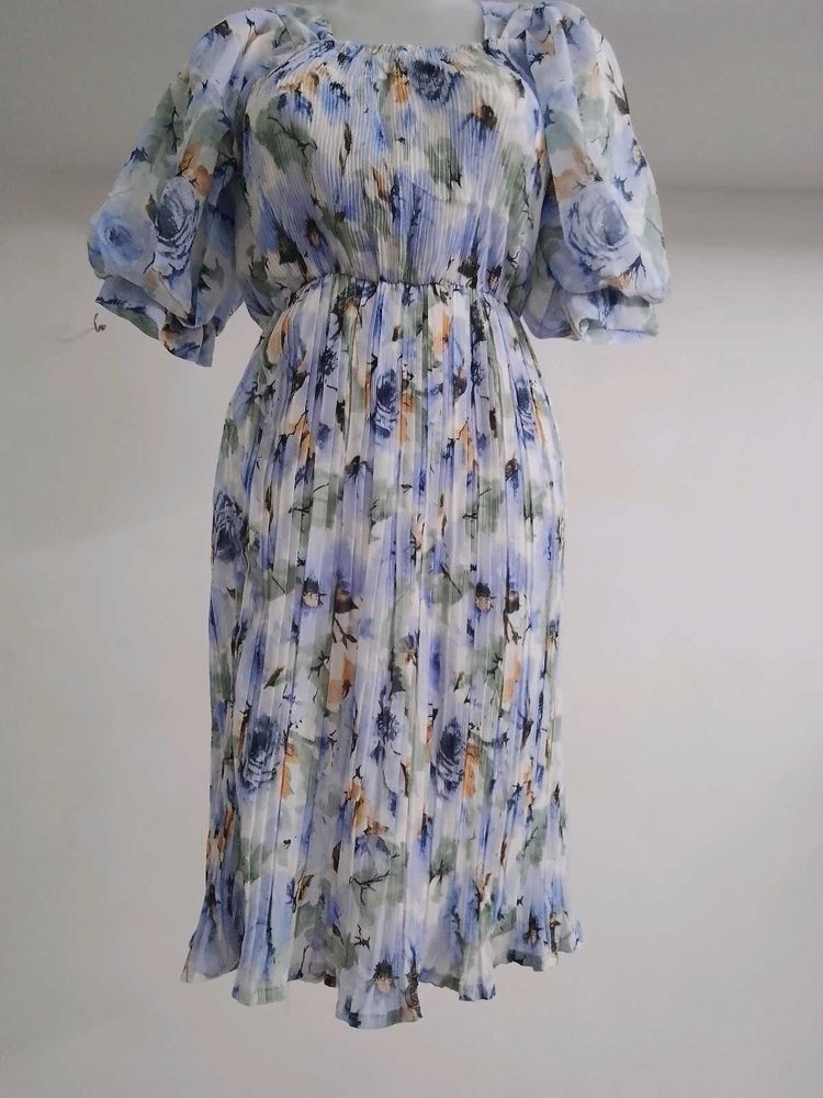 Floral Pleated Dress - Puff Sleeve