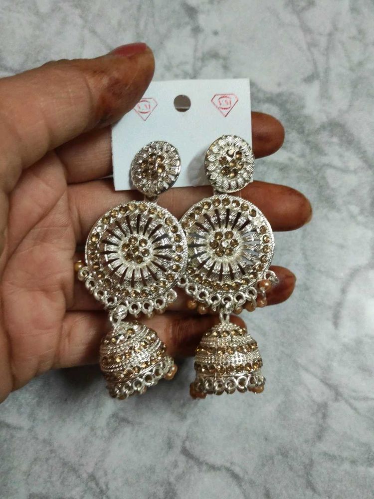 Earings