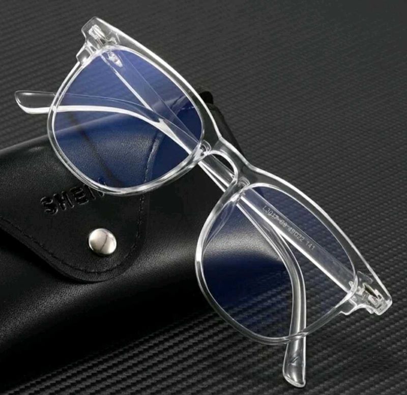 Premium White Sunglasse With A Free Gift🎁🎁