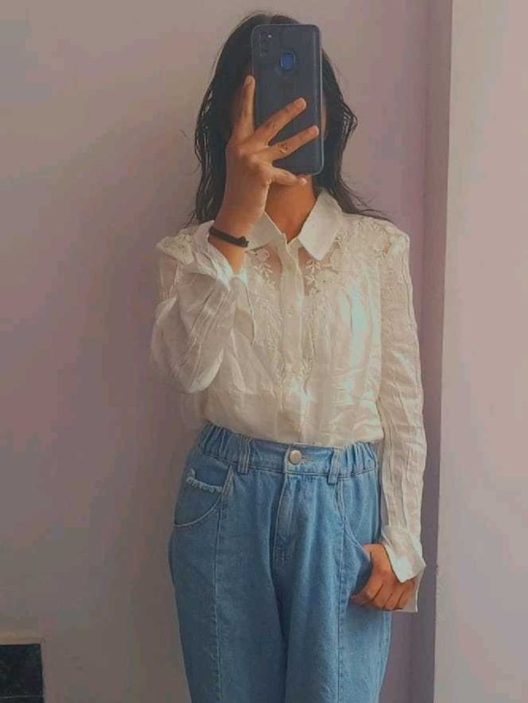 White Shirt With Net Work