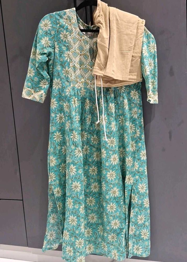Kurti Legging Set (free dupatta on no negotiation)