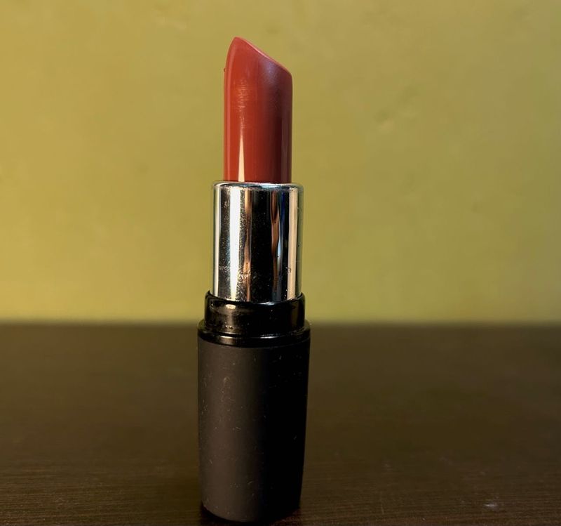 Swiss Beauty Lipstick Hot Nude