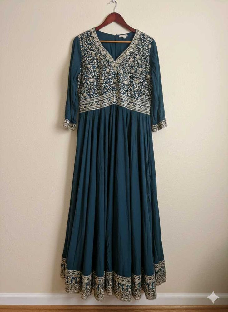 Elegant Embroidered Ethnic kurti