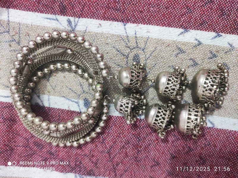 Silver Tone Bracelet
