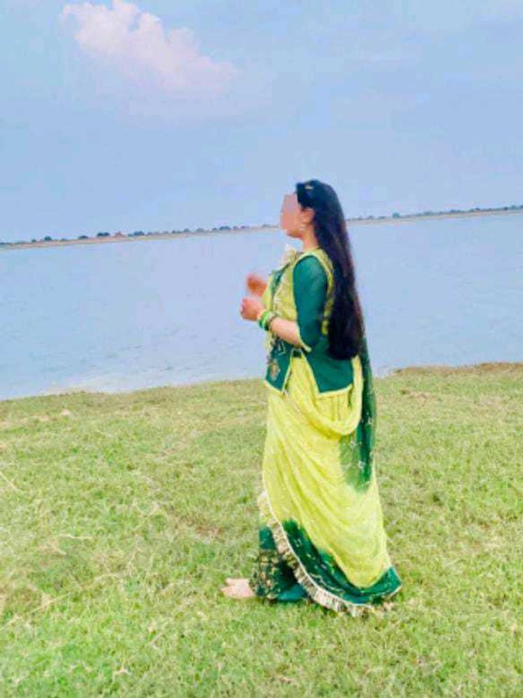 Poshak Set Odhni Lehenga Choli Rajputi