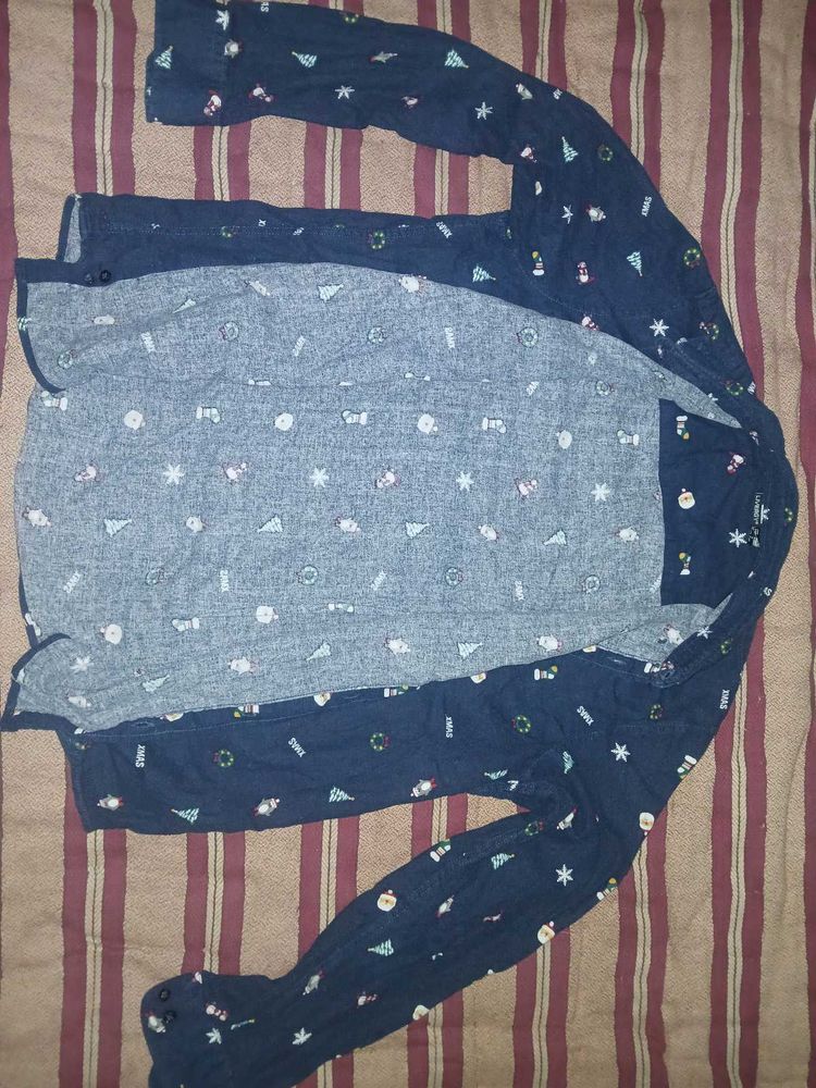 Christmas Holiday Print Button-Down Shirt