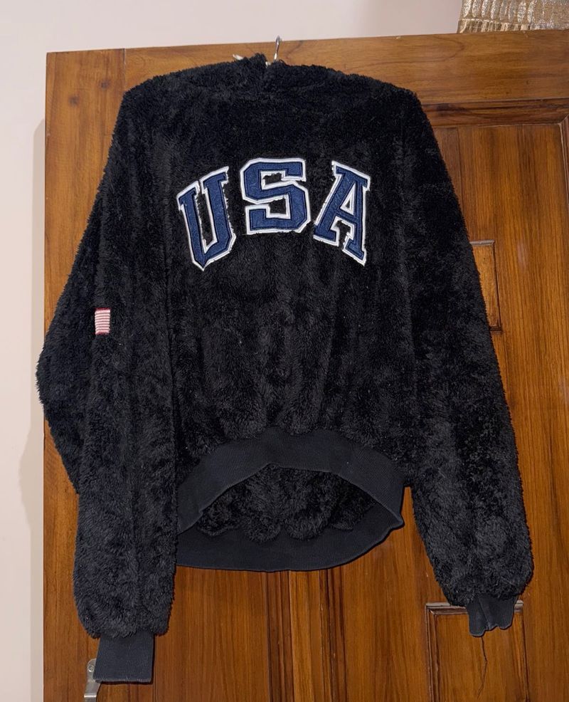 USA Fuzzy Pullover